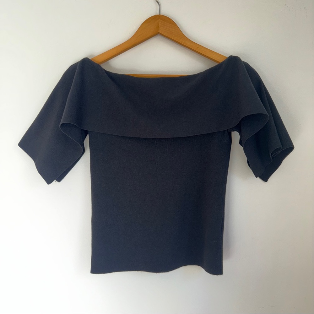 Club‎ Monaco Black Off Shoulder Flutter Sleeve Top Small